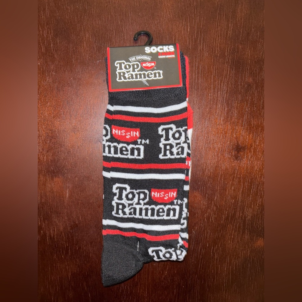TOP RAMEN NOVELTY CREW SOCKS NWT MEN’S SHOE SIZE 8-12